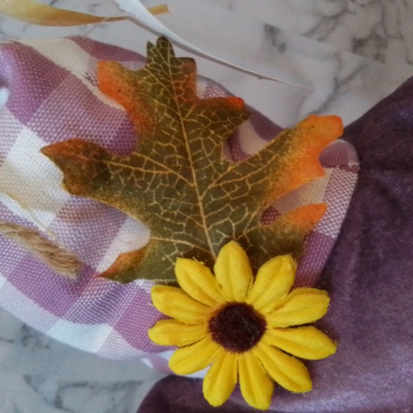 26in tall scarecrow fall decoration - Picture 12 of 15